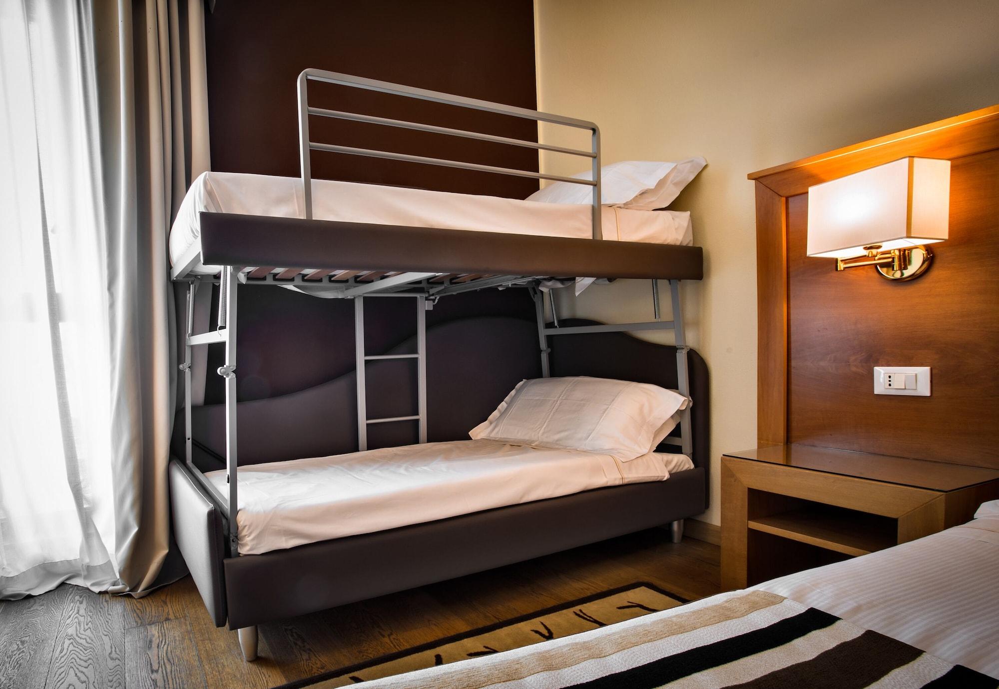 Sardegna - & Restaurant Hotel 4*
